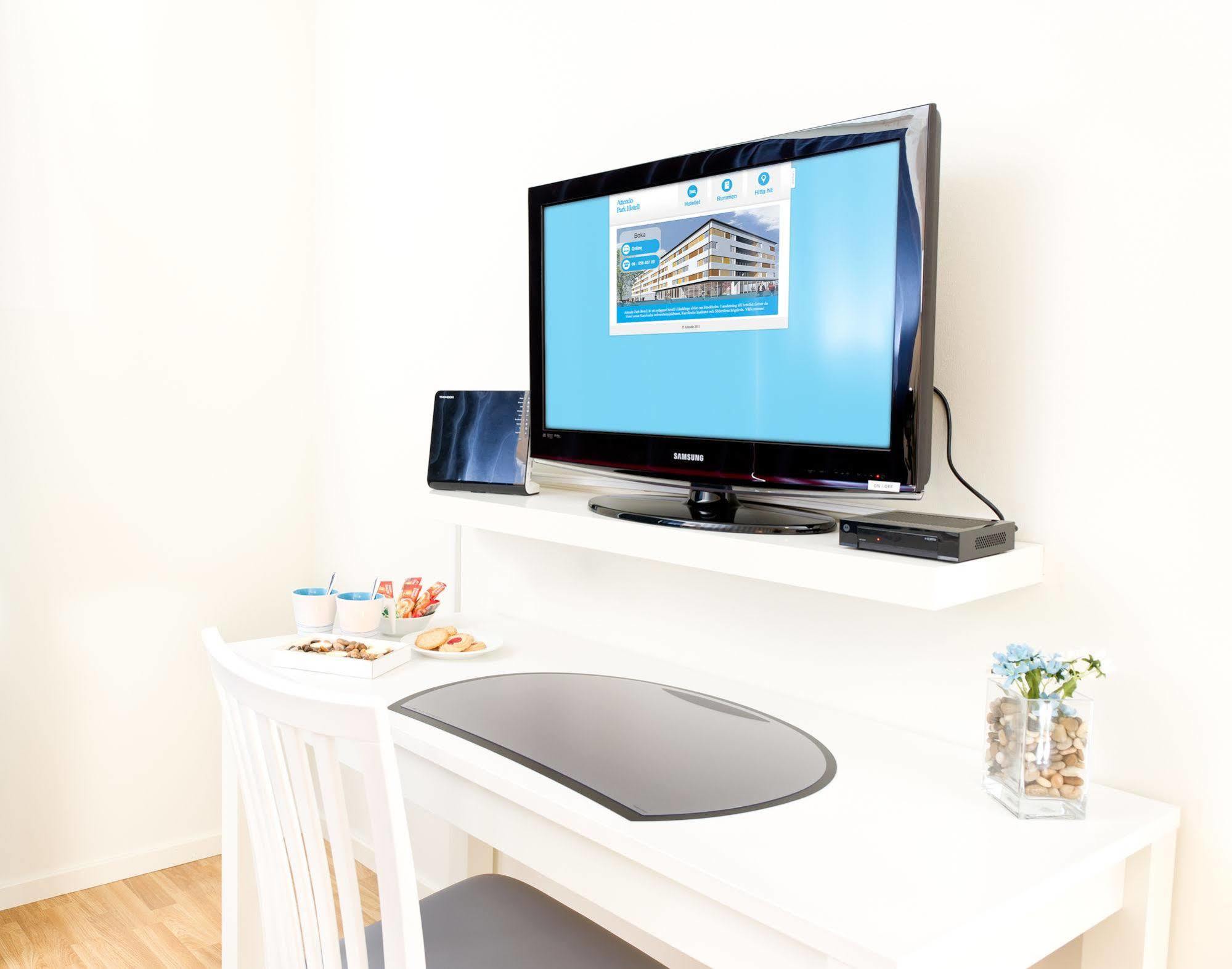 Attendo Park Hotell Huddinge Extérieur photo