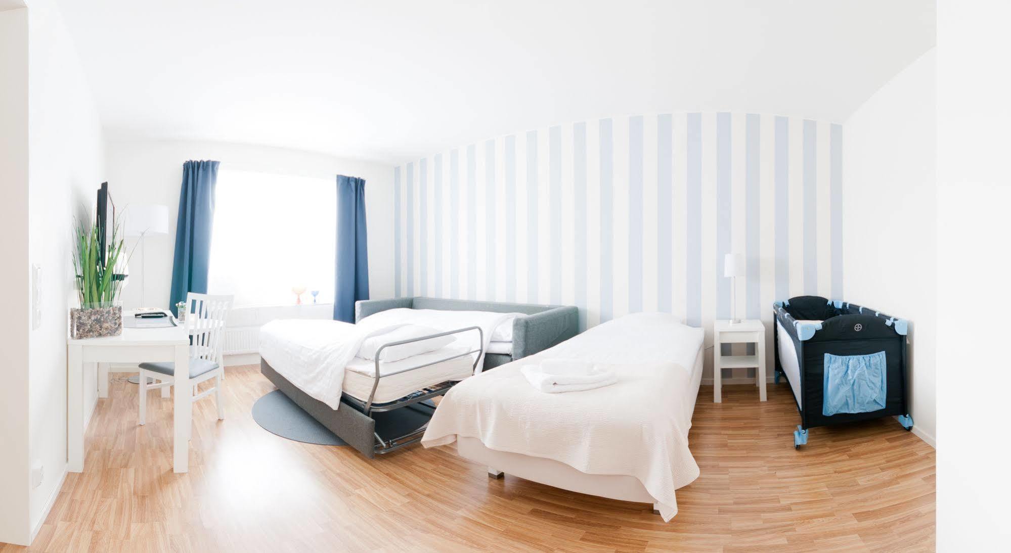 Attendo Park Hotell Huddinge Extérieur photo